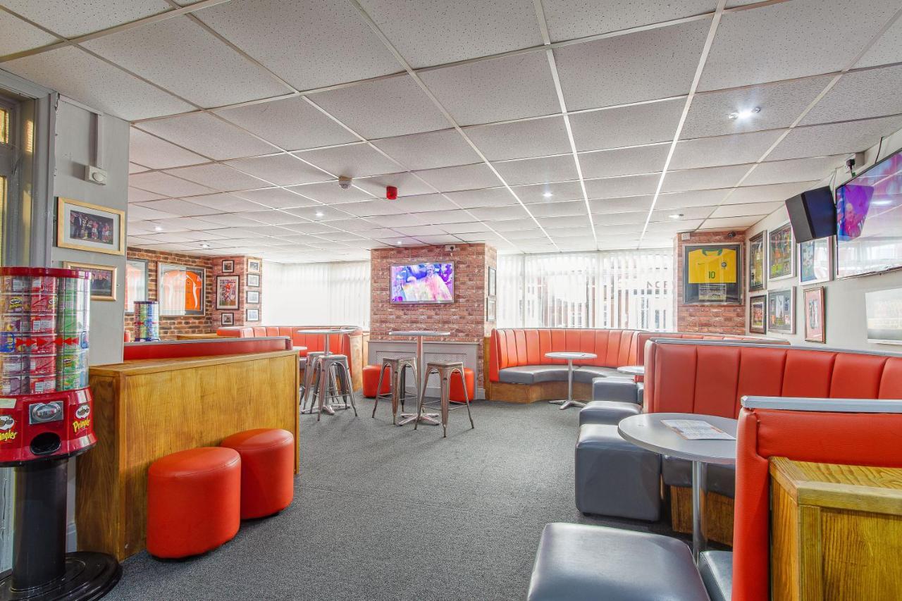 The Sandringham Court Hotel & Apartment Welcoming Large And Small Groups For 15 Years Blackpool Bagian luar foto