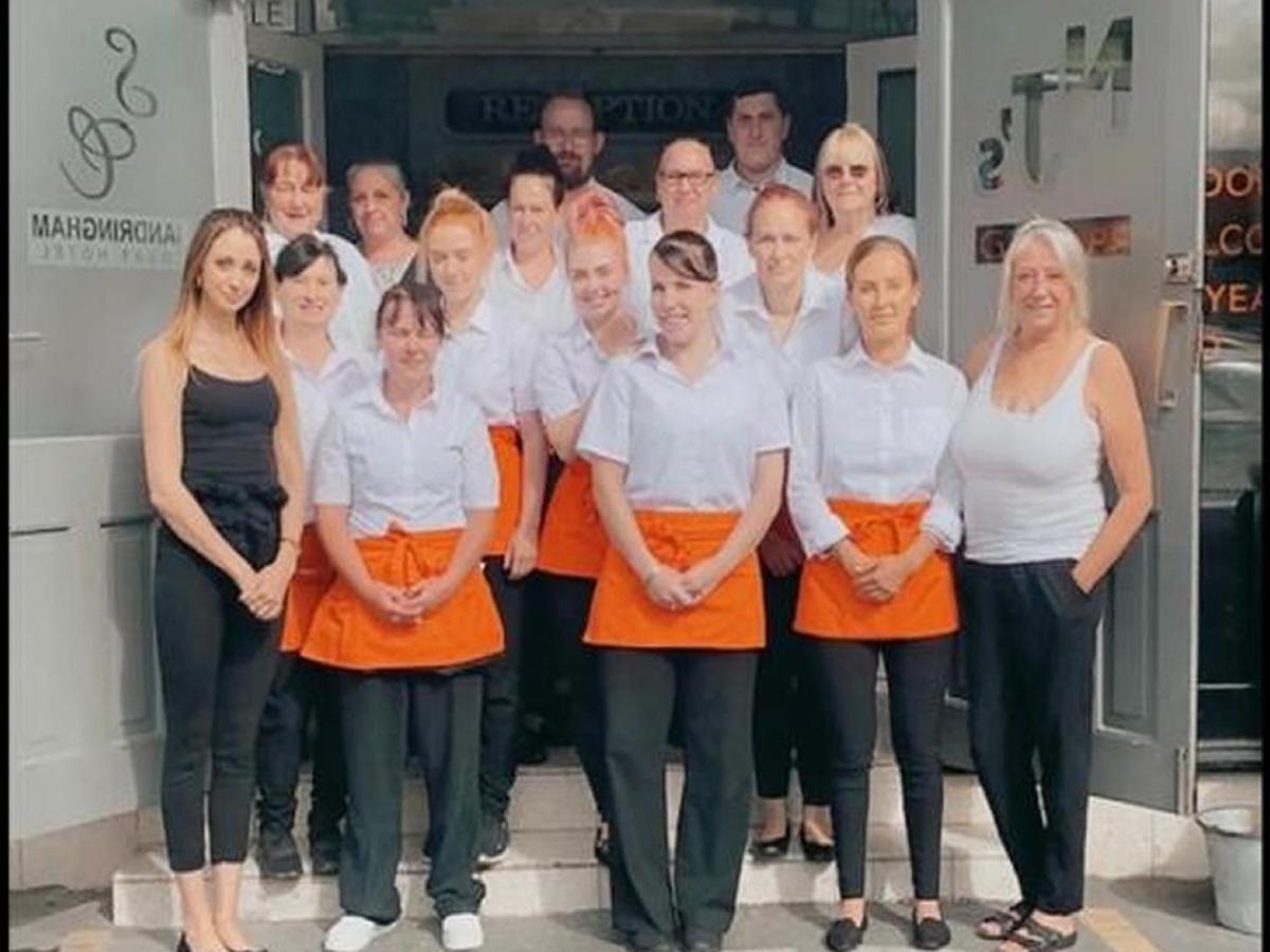 The Sandringham Court Hotel & Apartment Welcoming Large And Small Groups For 15 Years Blackpool Bagian luar foto