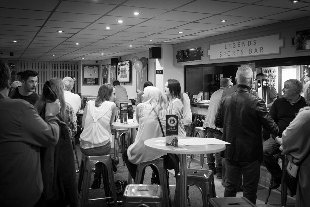 The Sandringham Court Hotel & Apartment Welcoming Large And Small Groups For 15 Years Blackpool Bagian luar foto