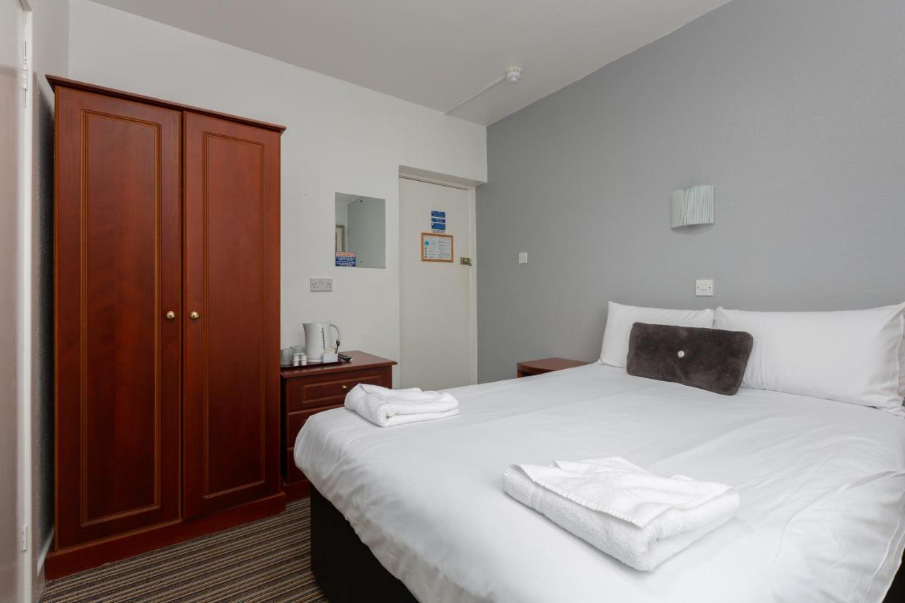 The Sandringham Court Hotel & Apartment Welcoming Large And Small Groups For 15 Years Blackpool Bagian luar foto
